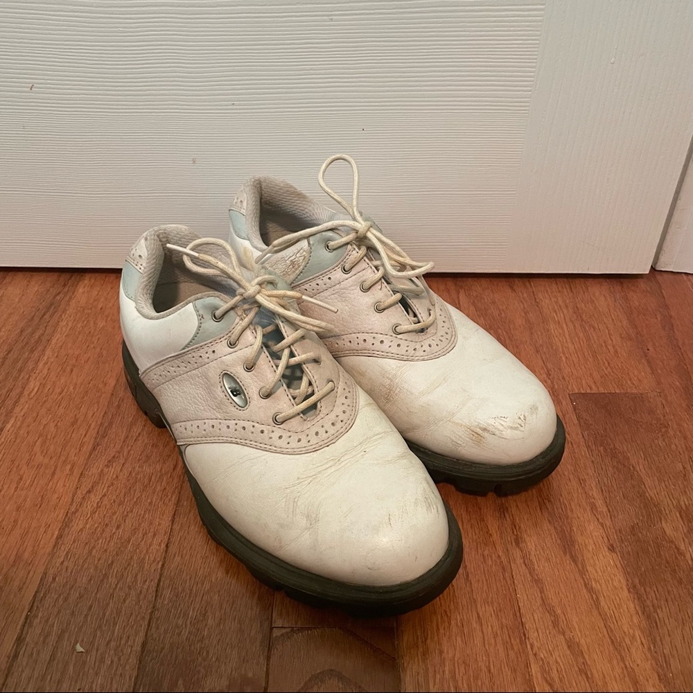 New Balance golf shoes, women’s size 7, fair condition